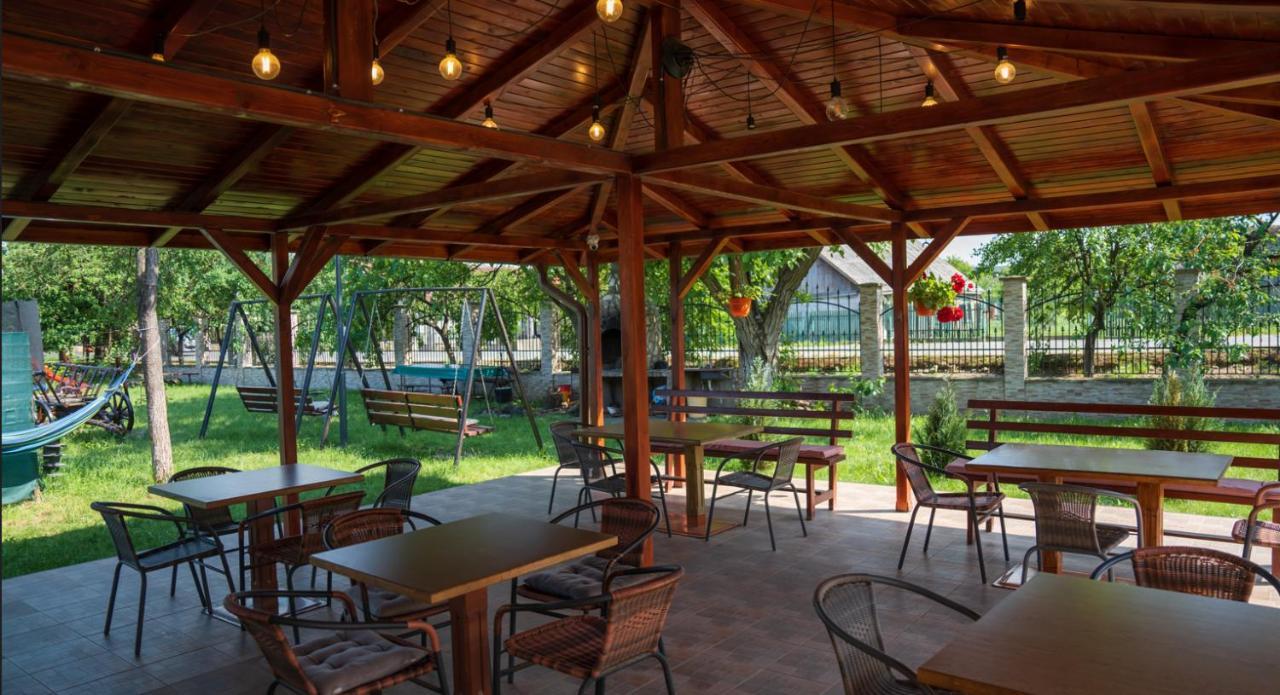 Denisa & Rares Tasnad Exterior foto